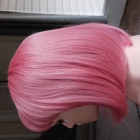Short pink bobbed wig - Picture 4 of 4